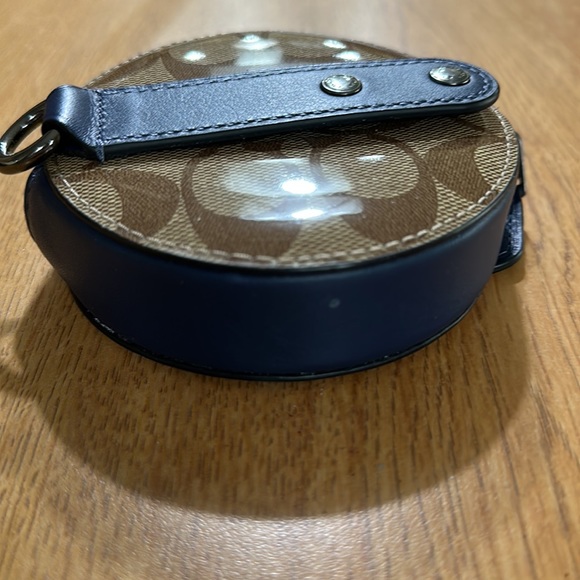 Circular Coin Pouch In Signature Canvas - Picture 4 of 4